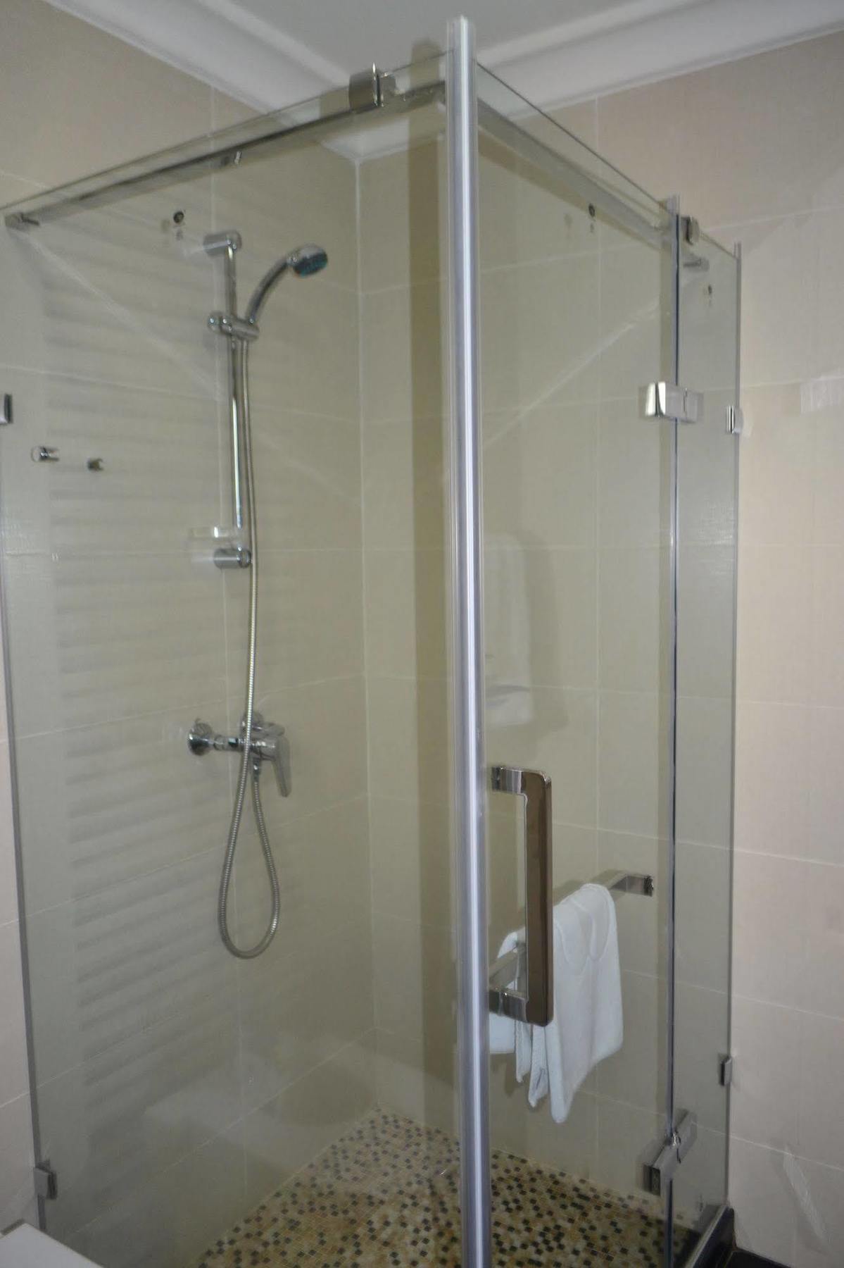 Hotel La Falaise Yaoundé Εξωτερικό φωτογραφία