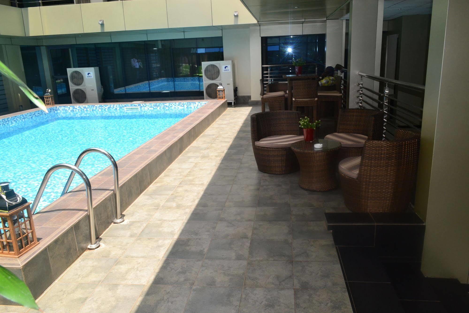 Hotel La Falaise Yaoundé Εξωτερικό φωτογραφία